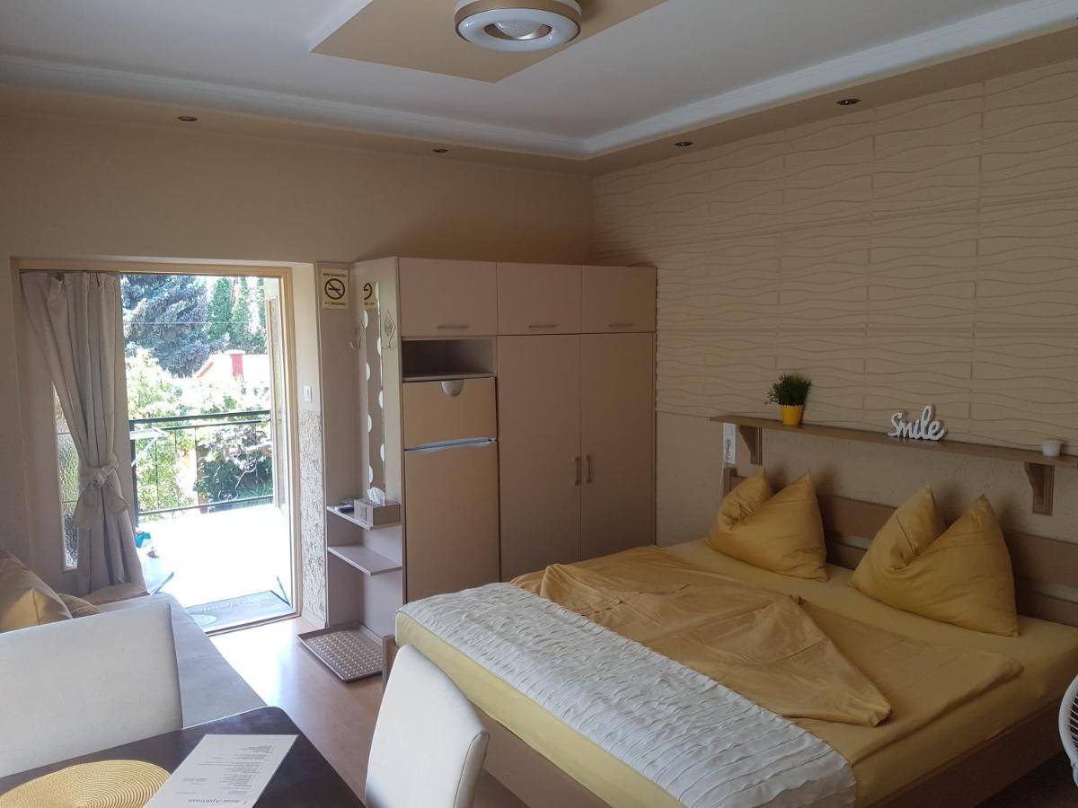 Rózsa Apartman Alsóörs Exterior foto